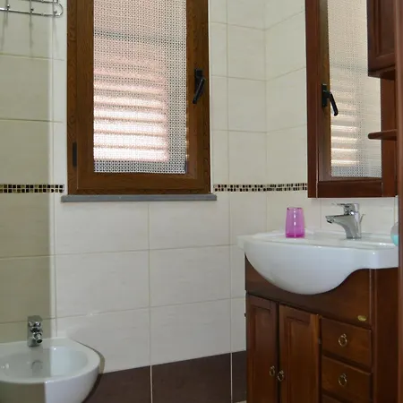 Al Mare أوريستانو